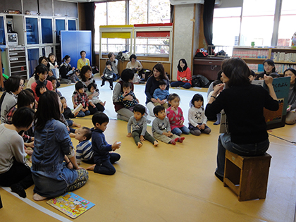 「おやこみゅでお絵描き」