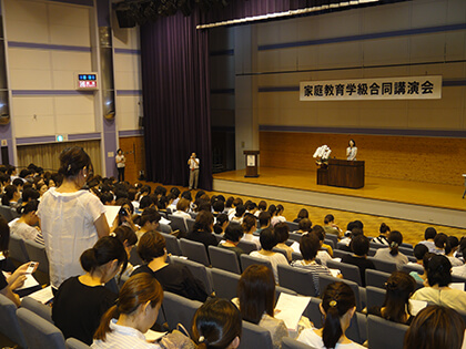 「子どもが聴いてくれて&ensp;話してくれる会話のコツ」