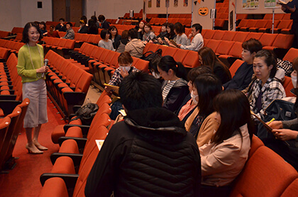 「子育てがもっと楽しくなる！魔法のことば」講演