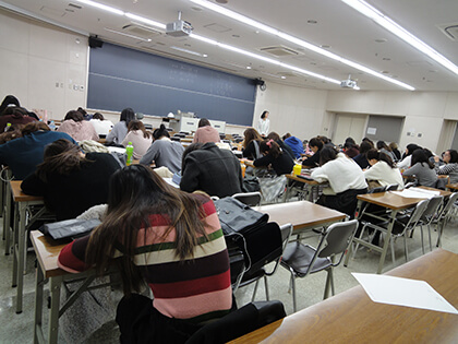 >「白百合女子大学キャリア授業」講師